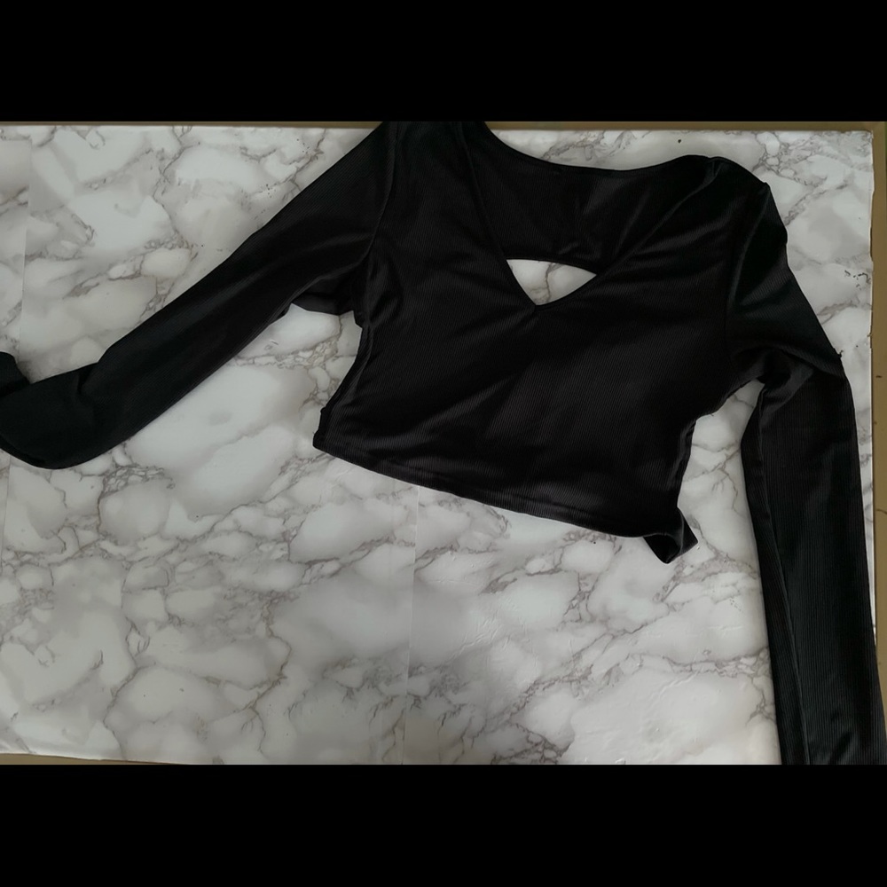 Black crop top